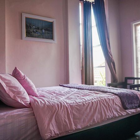 Gigafa Homestay Probolinggo Εξωτερικό φωτογραφία