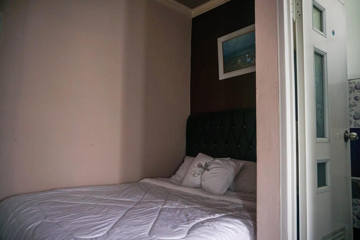 Gigafa Homestay Probolinggo Εξωτερικό φωτογραφία